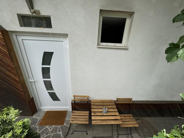 Cozy Flat Near Tivoli Park With Free Parking Apartamento Liubliana Exterior foto